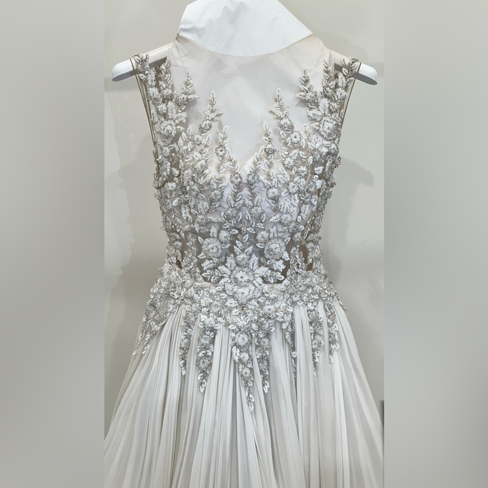 Kleinfeld Bridal Wedding Dress by Designer Zuhair Murad, Size 4, Never Been Worn